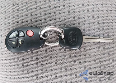 2010 Toyota Sienna Le из США, поврежденный, VIN 5TDKK4CC2AS337865